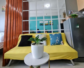 Stylish New Unit w/ Balcony at Fern Residences